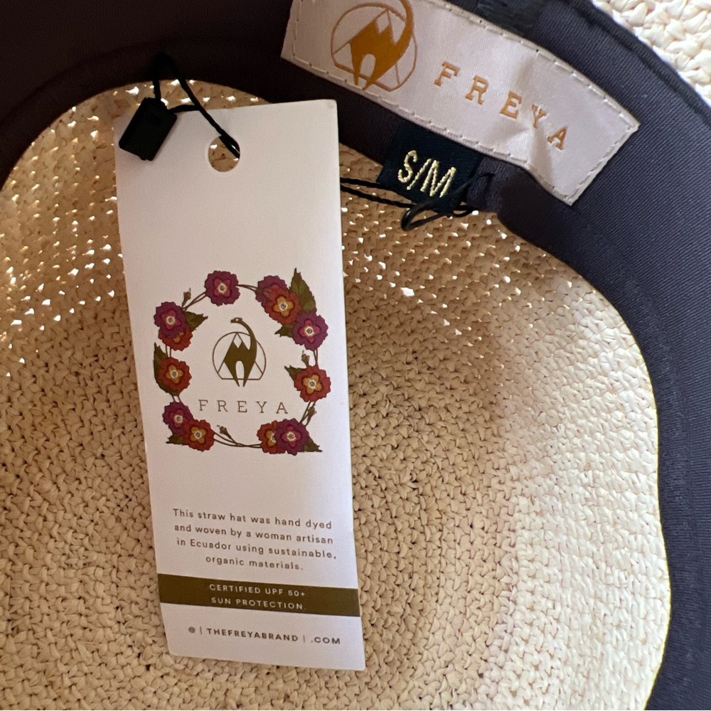 FREYA S/M Women's Packable Scallop Crochet Bucket Natural Hat $242 - Picture 10 of 12